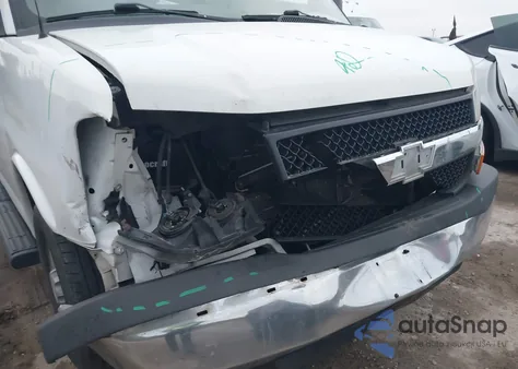 2016 Chevrolet Express 2500 Lt z USA, uszkodzony, nr VIN 1GAWGFFG3G1158620